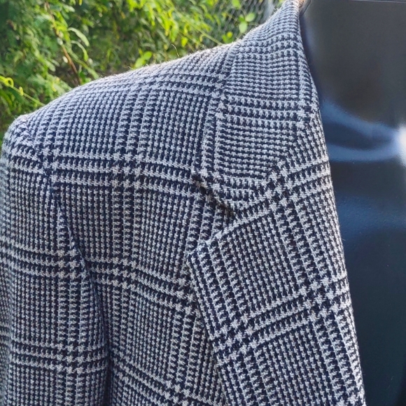 NINO CERRUTI MEN'S VINTAGE ROYAL RUE PARIS PURE WOOL LUXURY P;AID BLAZER